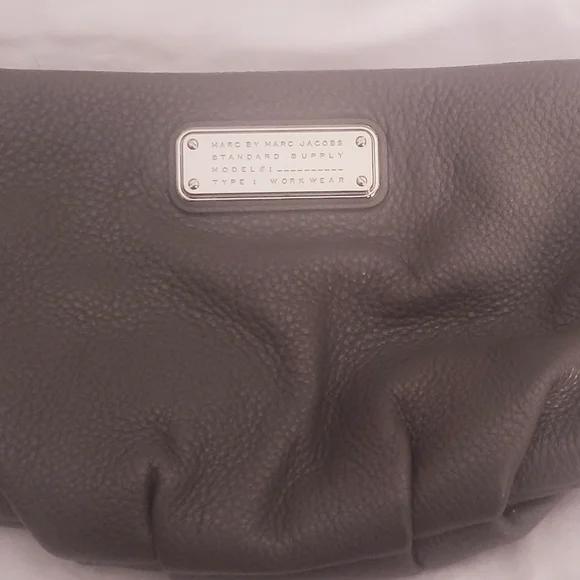 Marc by Marc Jacobs Percy Leather Crossbody Taupe - Gently Used like New - Picture 8 of 12